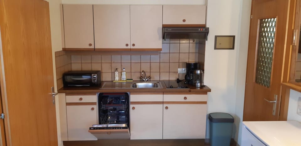 Coffee/tea facilities, Kitchen or kitchenette, pet friendly, stove, toaster