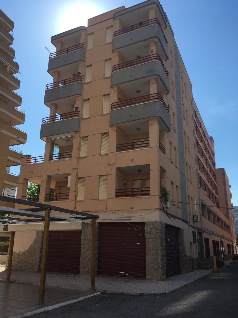 Facade/entrance
