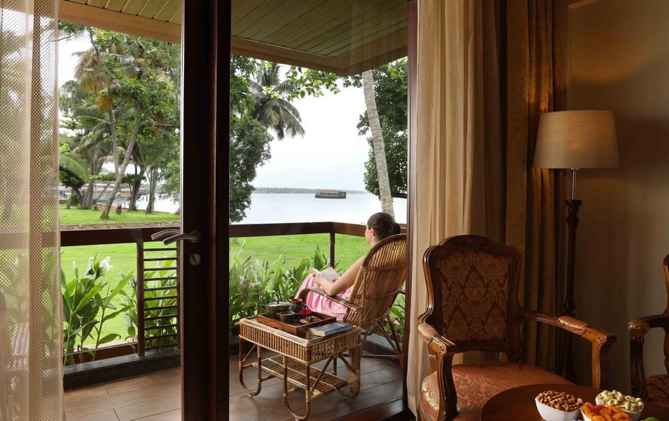 Balcony/Terrace, Lake view