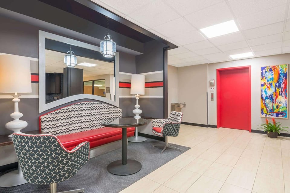Lobby or reception, On site