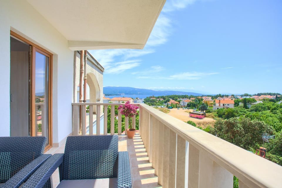 Balcony/Terrace, Mountain view, Sea view