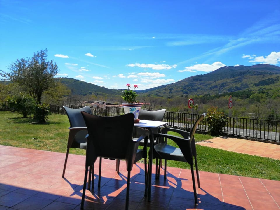 Casa Rural Mirador del Valle Country House in Extremadura, Spain