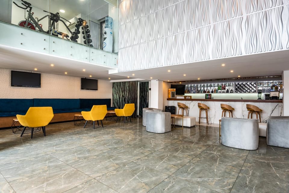 Lounge or bar, Seating area