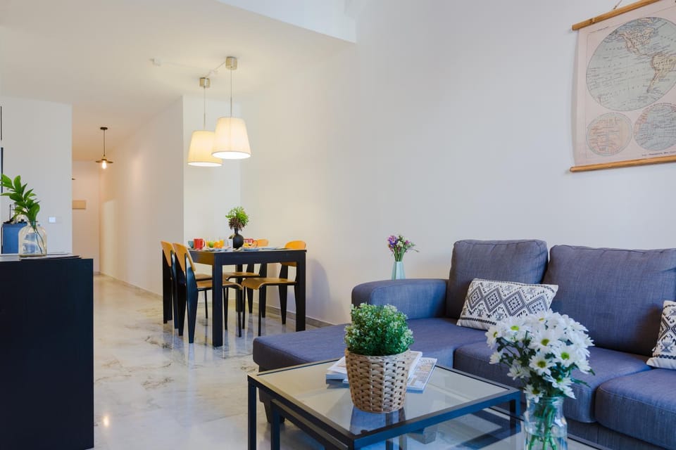 Hola Málaga Atarazanas Apartment in Malaga