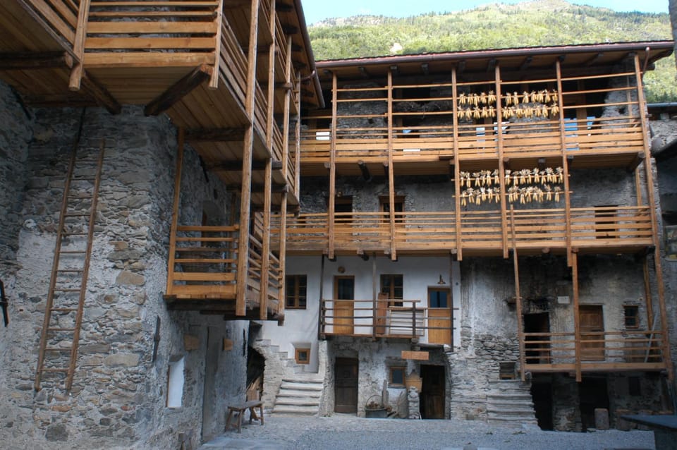 Property building, Day