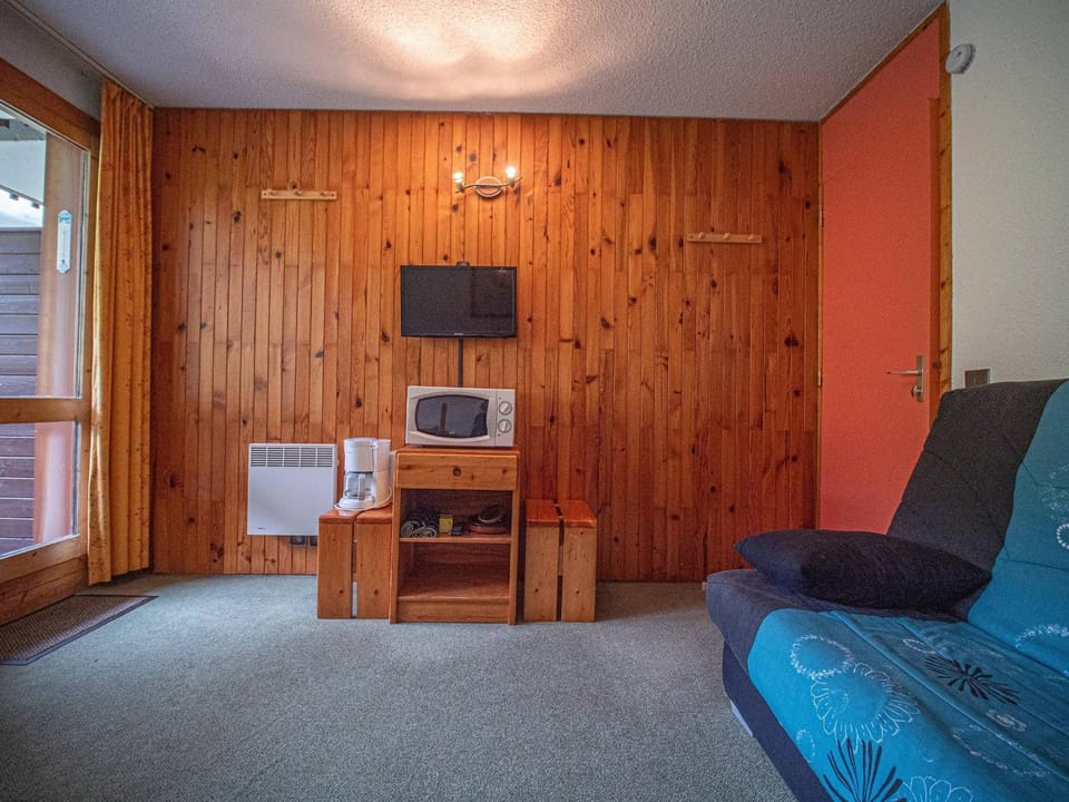 Studio avec balcon pour 2 pers, départ skis aux pieds, proche piste et ESF - FR-1-356-215 Apartment in Les Avanchers-Valmorel