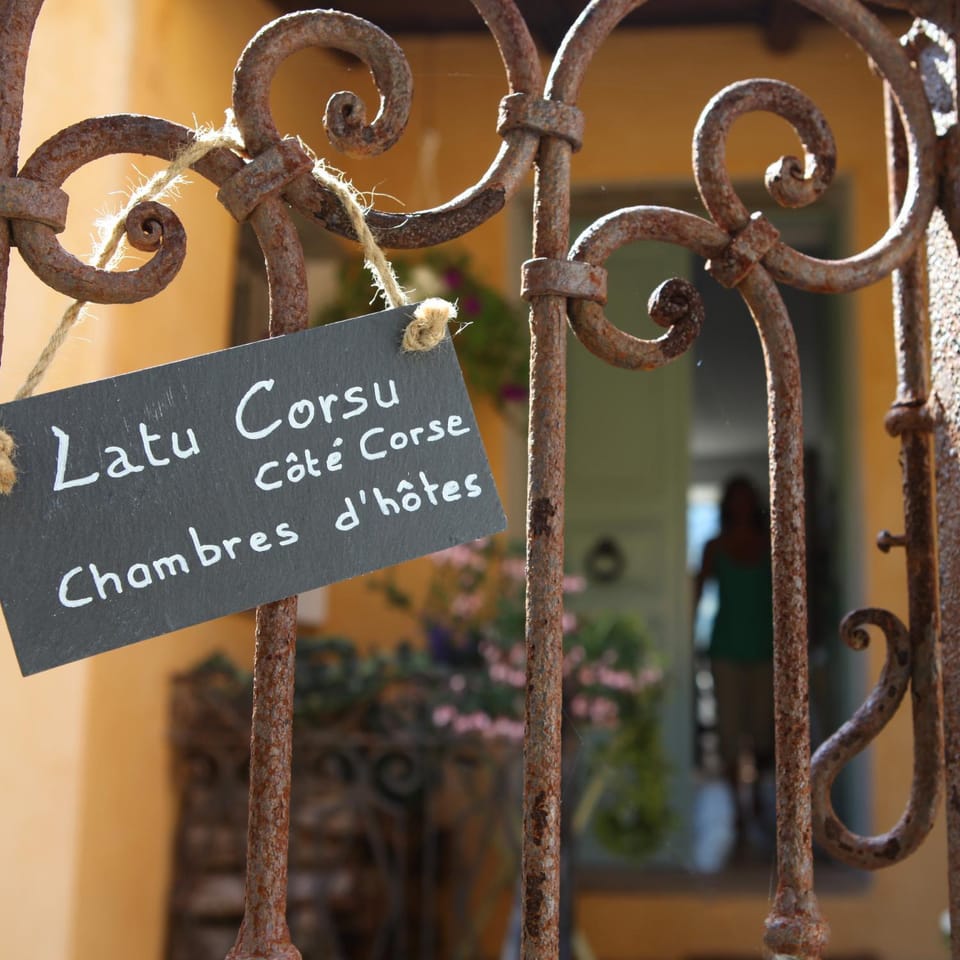 Latu Corsu - Chambres d'hôtes et gites au Cap Corse Bed and Breakfast in Corsica
