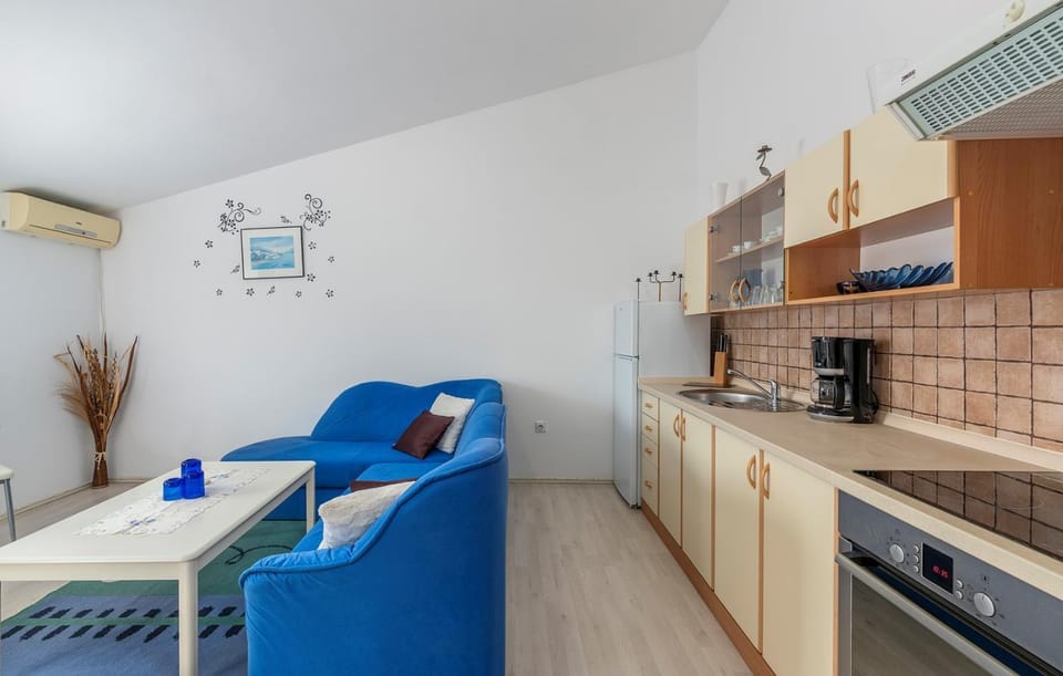 Apartment Complex Villa Visnjan with Pool Bed and Breakfast in Istria County