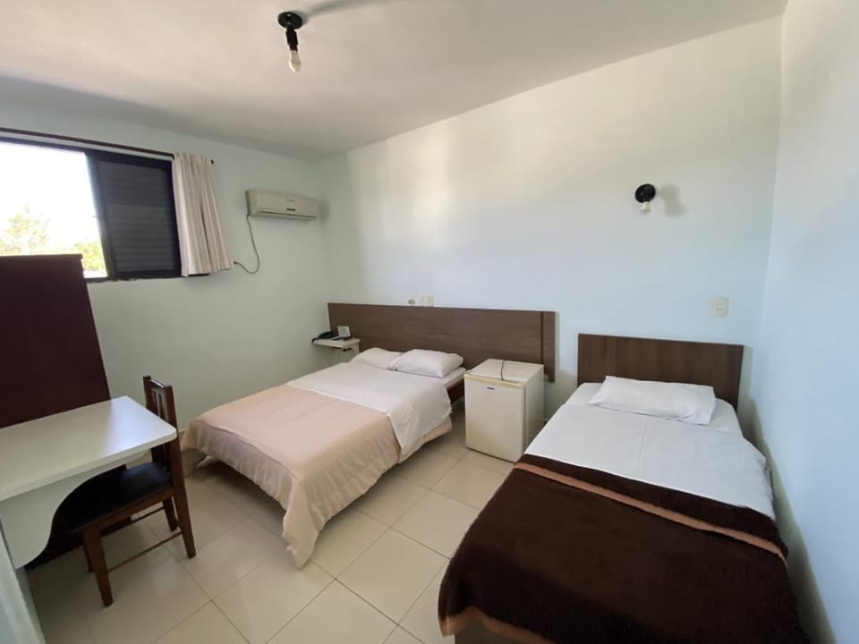 Bed, Photo of the whole room, Bedroom, air conditioner