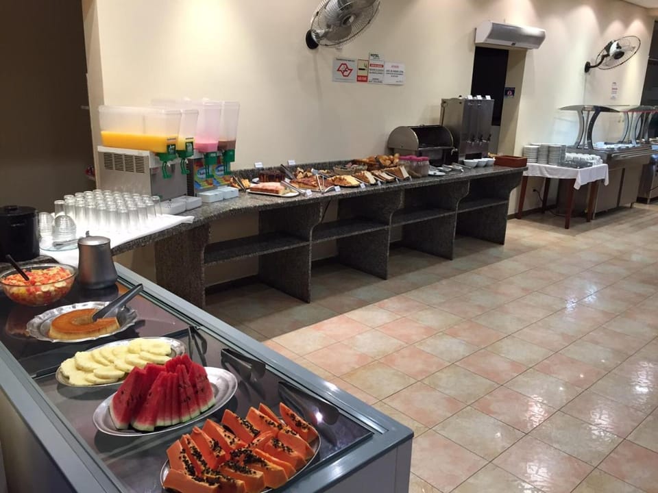 Breakfast, Buffet breakfast