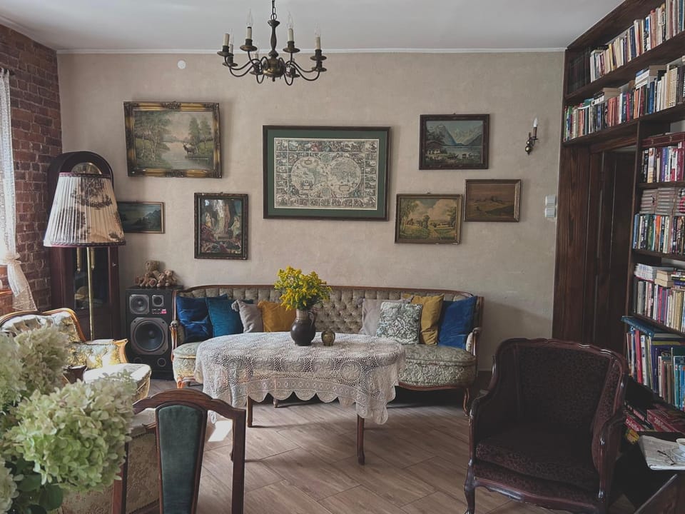 Communal lounge/ TV room, Living room