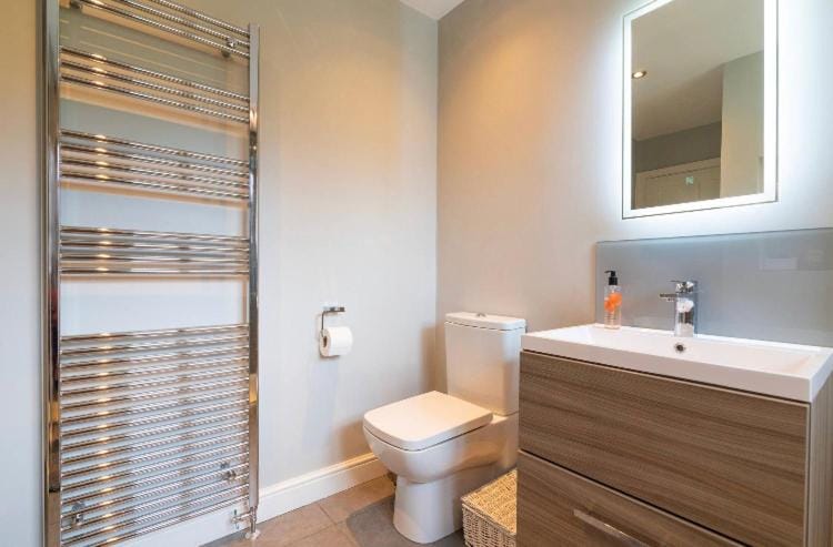 Toilet, Bathroom