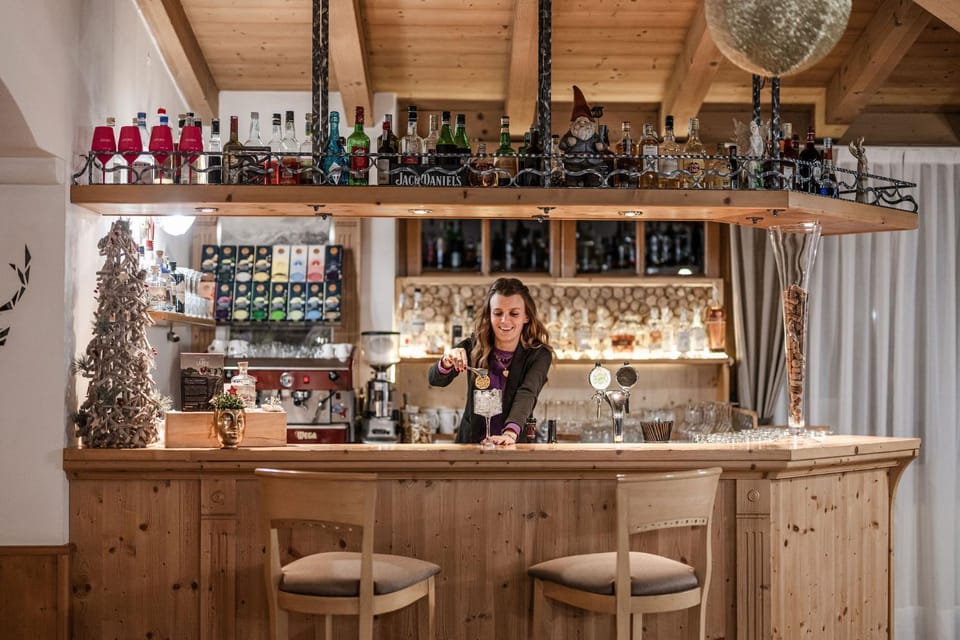 Lounge or bar