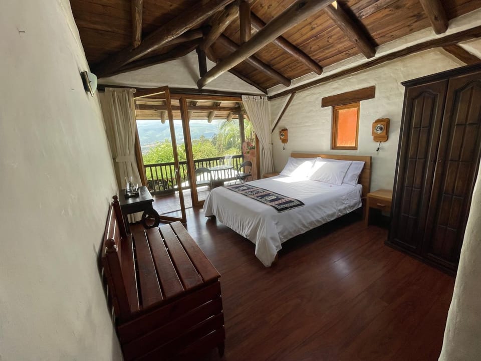 Bed, Balcony/Terrace, Photo of the whole room, Bedroom