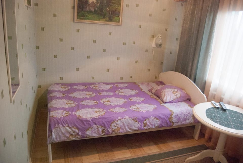 Day, Photo of the whole room