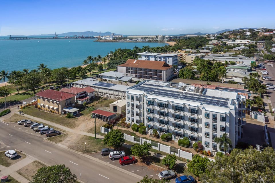Property building, Bird's eye view