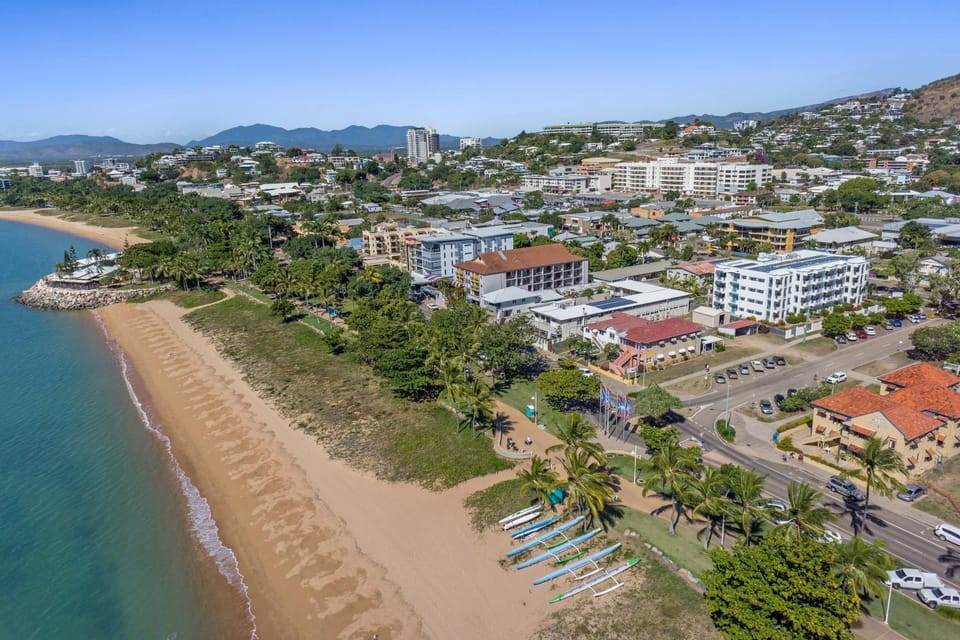 Bird's eye view, Beach