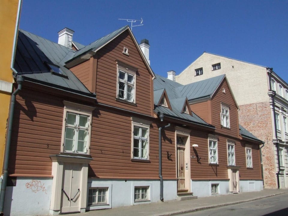 Facade/entrance, City view