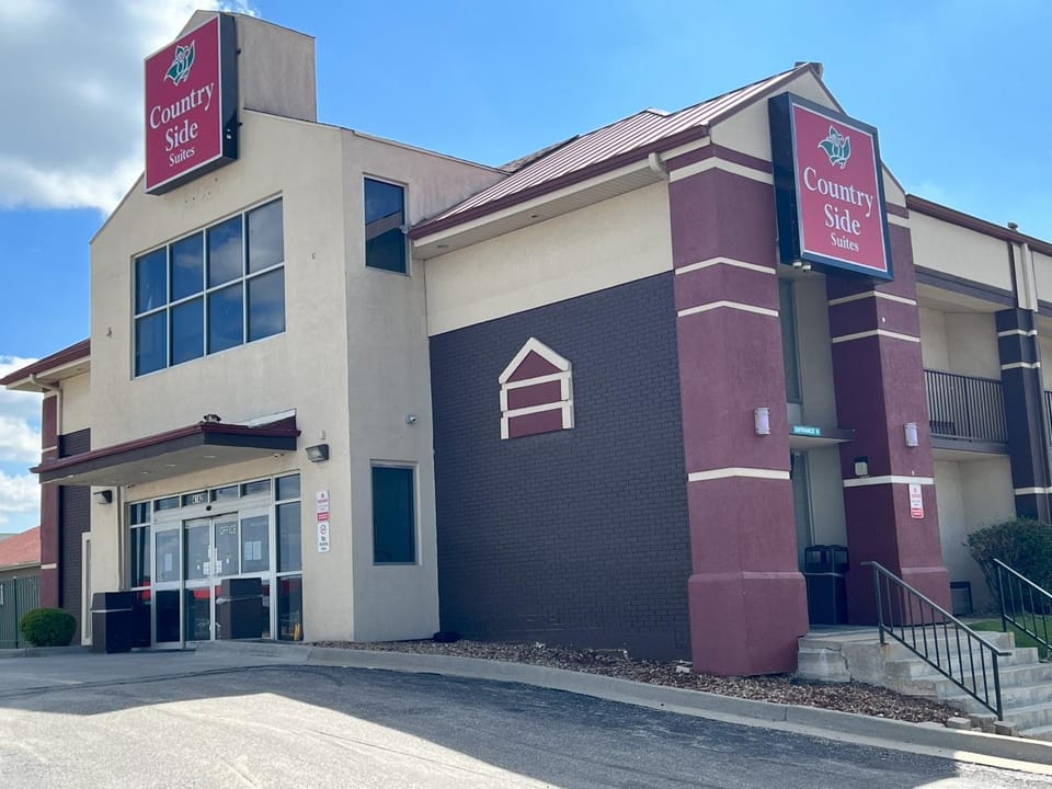 Property building, Day