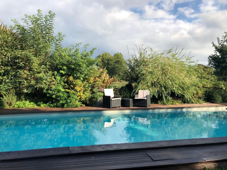 Patio, Spring, Natural landscape, Summer, Garden, Solarium, On site, Garden view, Pool view, Swimming pool, Swimming pool, Open Air Bath