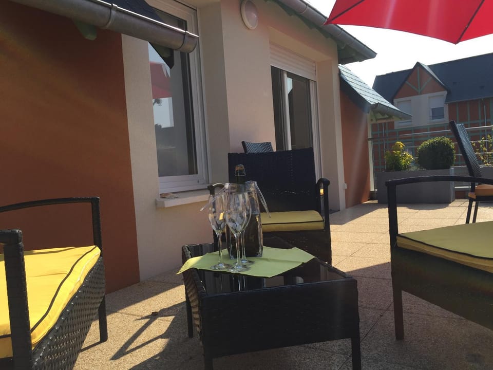 Patio, Balcony/Terrace