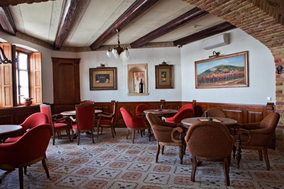 Lounge or bar