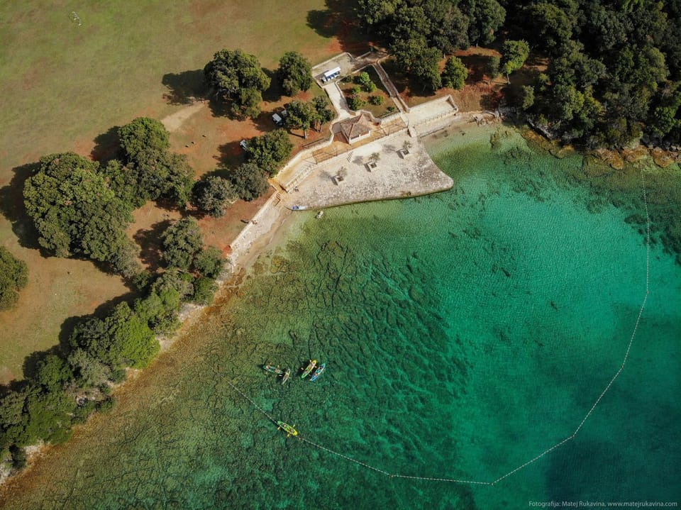 Nearby landmark, Activities