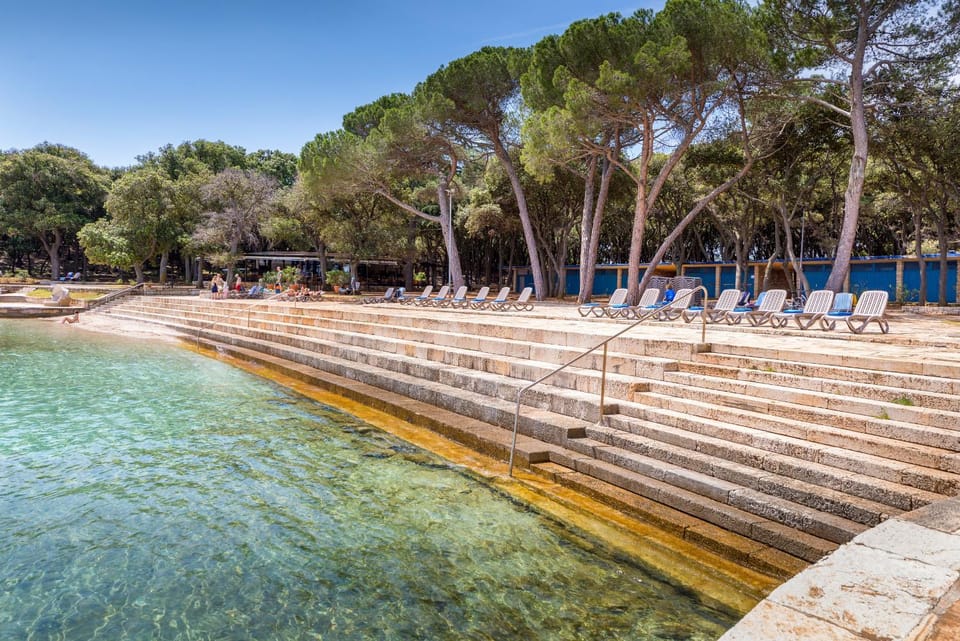 Beach, Beach, young children, sunbed