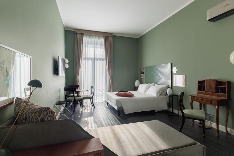 Photo of the whole room