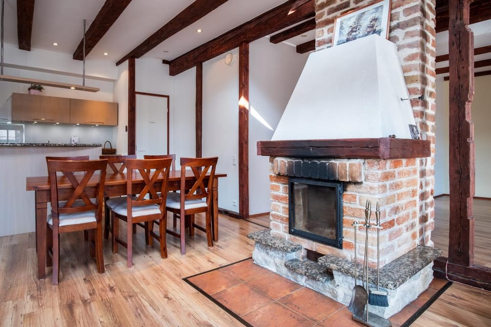 Kitchen or kitchenette, Living room, Dining area