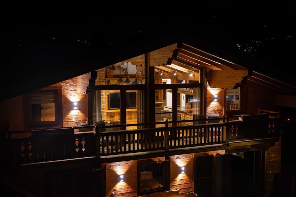 Alpen Chalet Wohnung "Rosa" Apartment in Tyrol