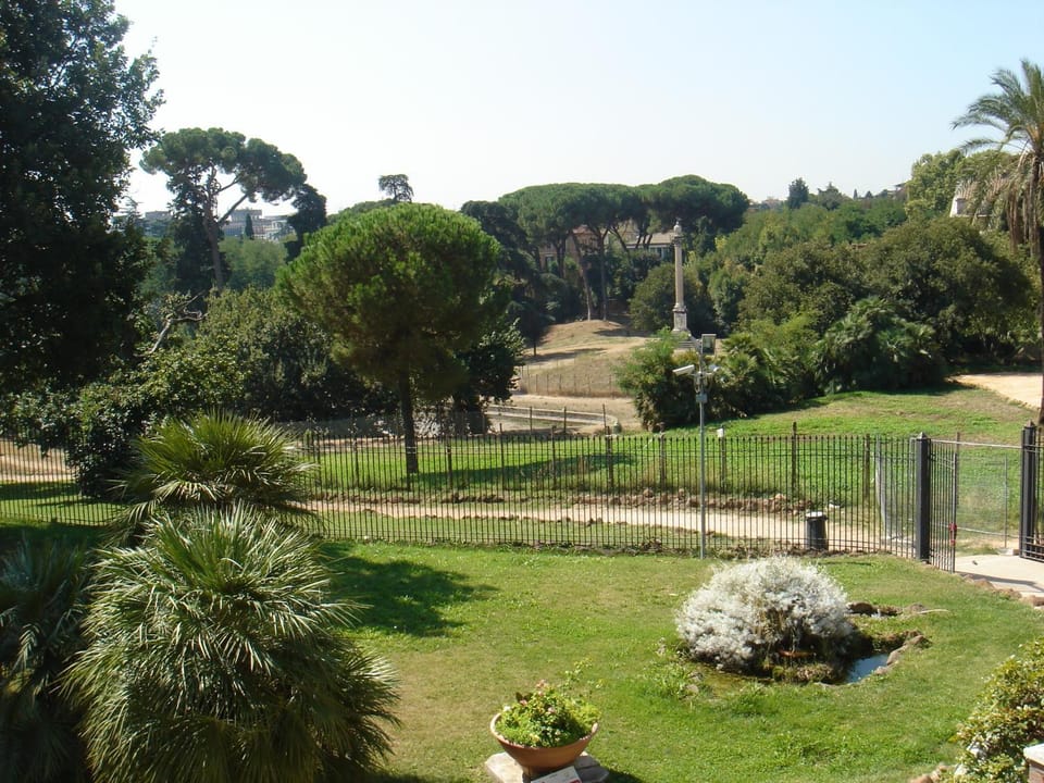 New Moon Guesthouse Bed and Breakfast in Rome