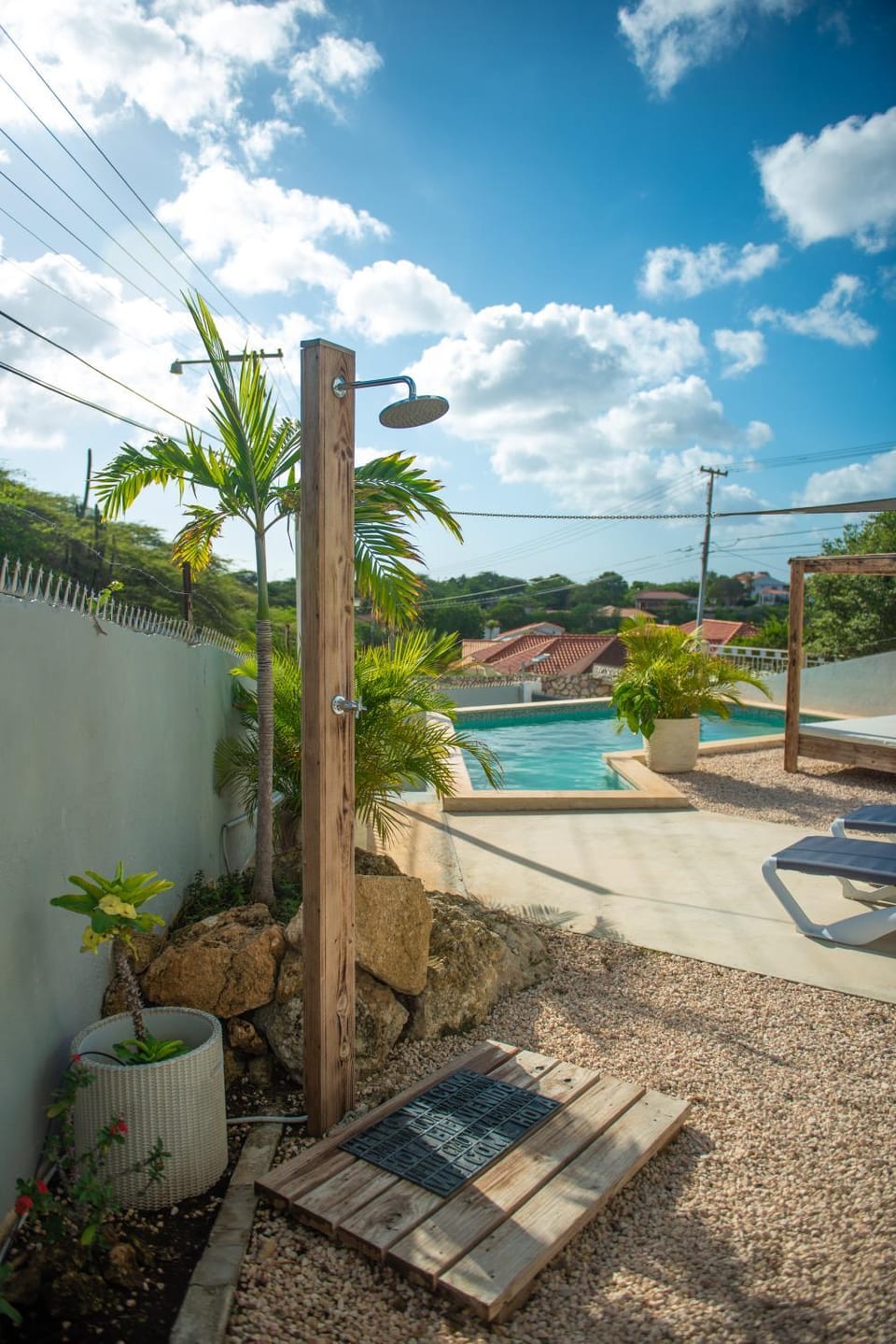 Patio, Day, Pool view, Swimming pool, sunbed