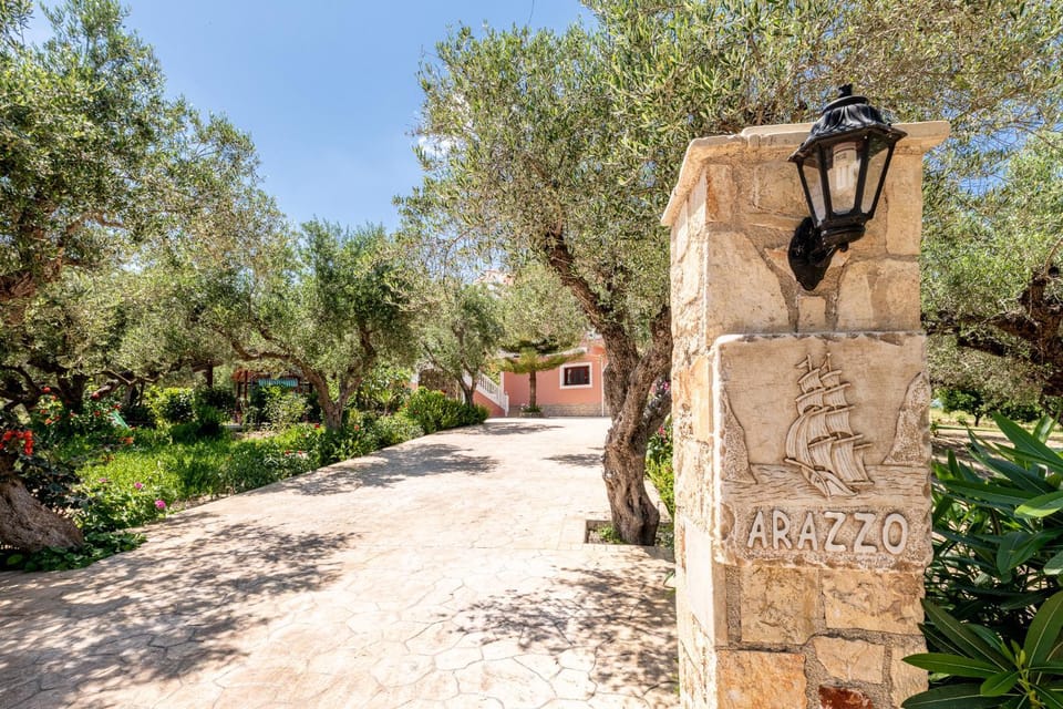 Facade/entrance, Garden view