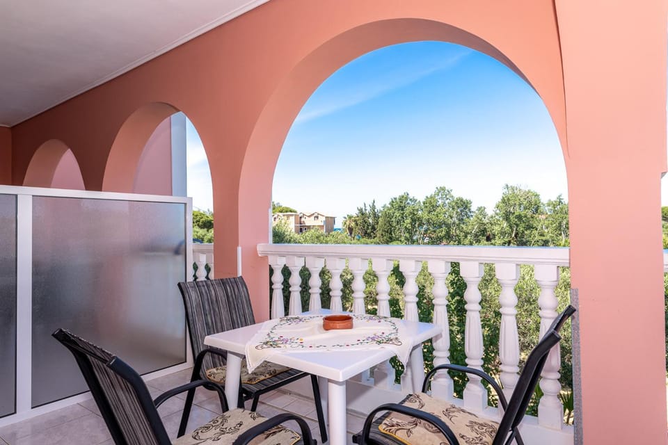 Patio, Balcony/Terrace