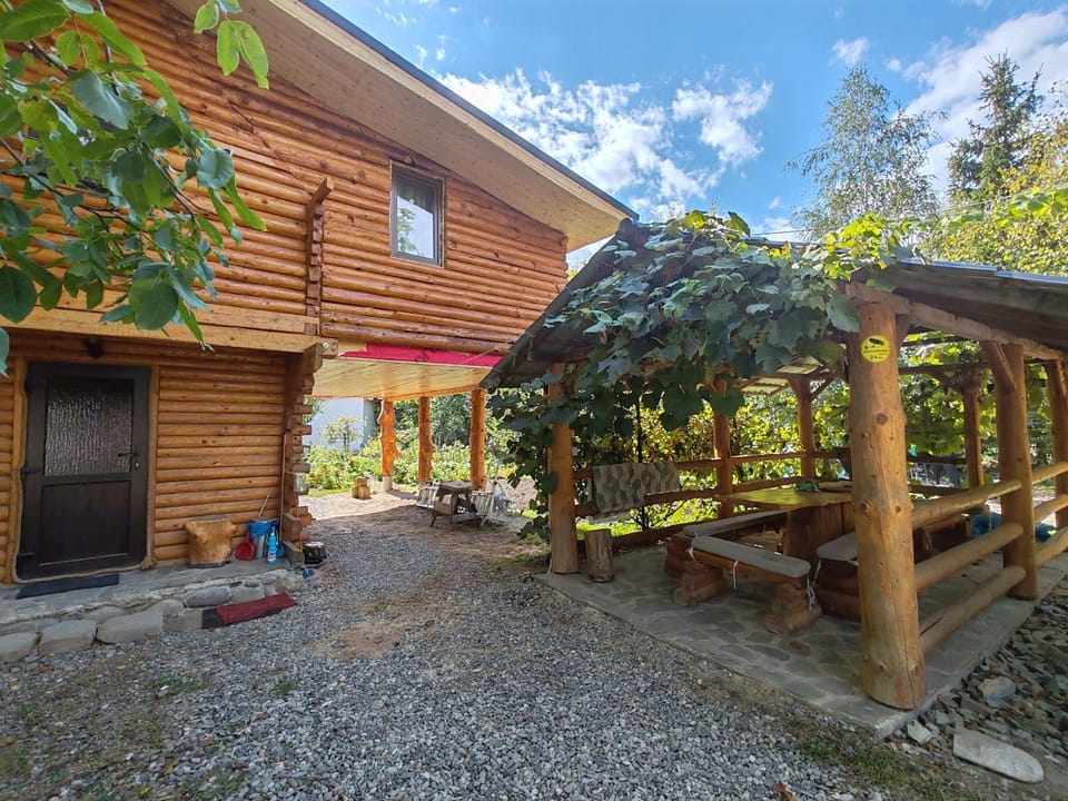 Cabana Colt de Rai Nature lodge in Romania