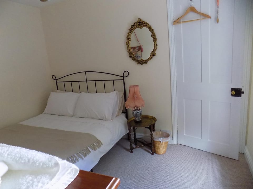 2 alexandra terrace "aunty Mary's" House in Caernarfon