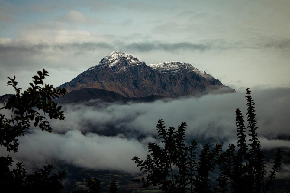 Nearby landmark, Activities, Hiking, Mountain view