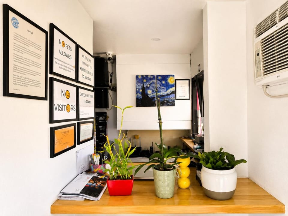Lobby or reception, air conditioner
