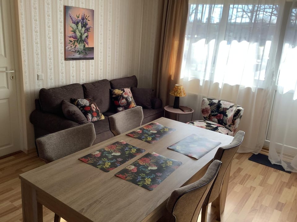 Living room, Seating area, Internal: Not applicable to any particular room