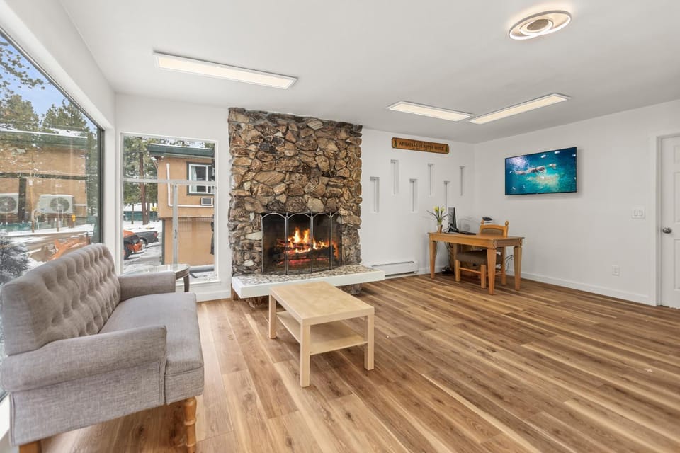 Ambassador Lake Tahoe Motel in Stateline