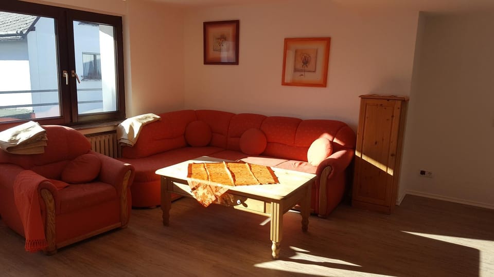 TV and multimedia, Living room, Photo of the whole room, Decorative detail