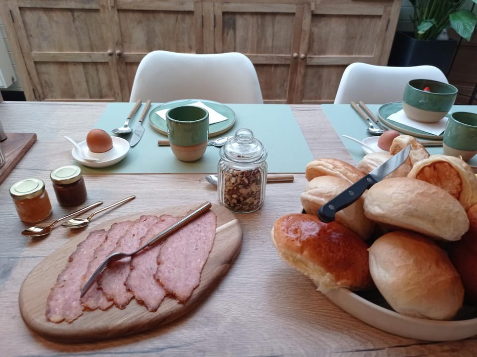 Breakfast, kitchen