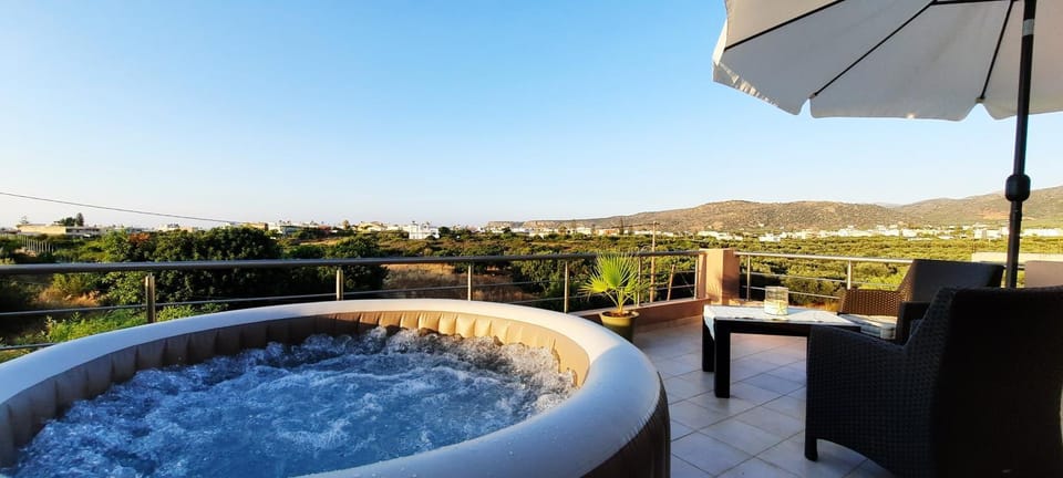 Hot Tub, Balcony/Terrace