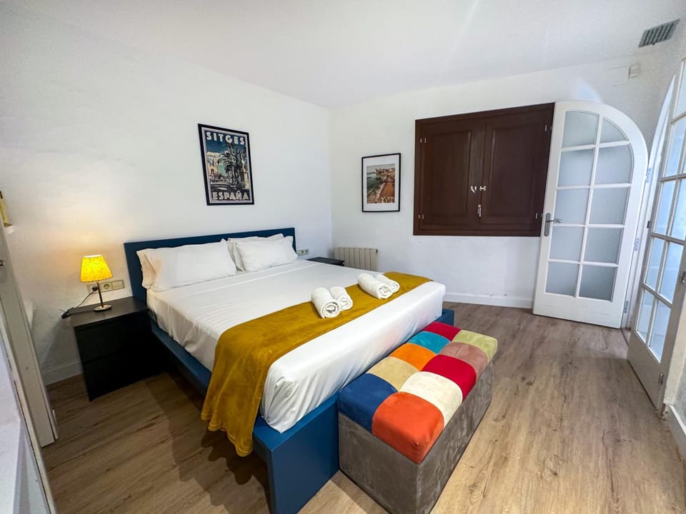 Bed, Bedroom