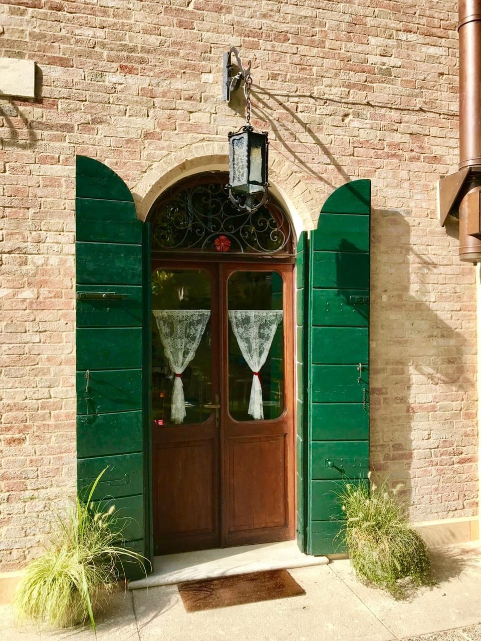 Facade/entrance
