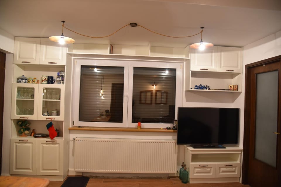 Communal lounge/ TV room, TV and multimedia