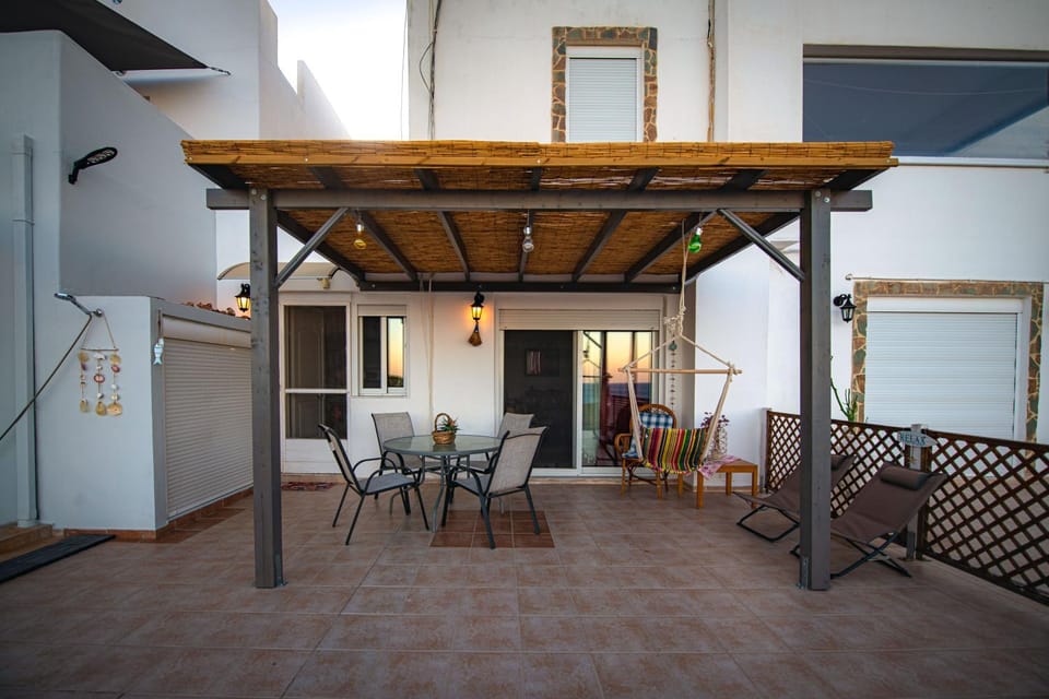 Patio, Balcony/Terrace