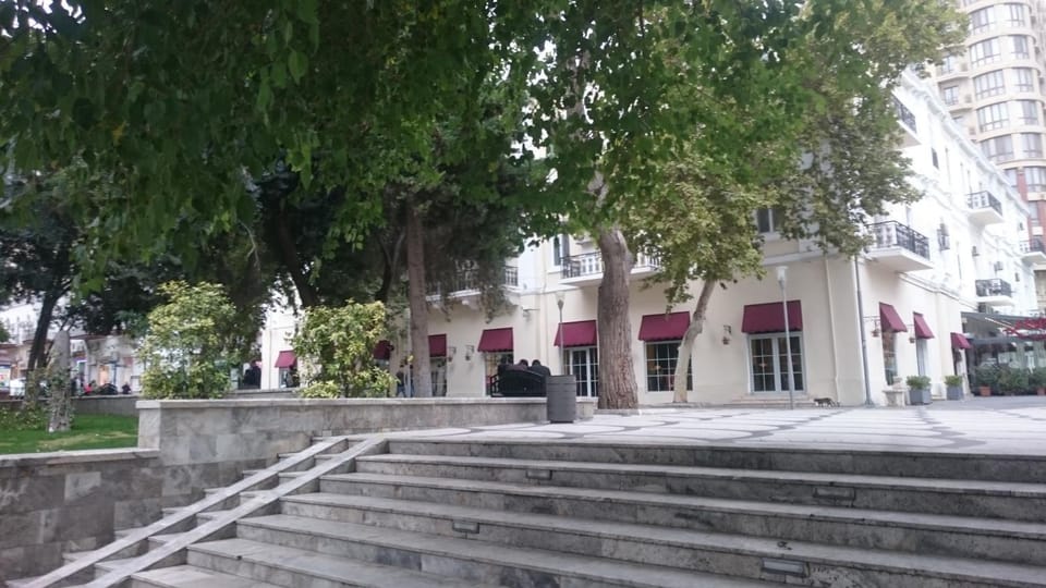 Nizami Fountains 2024 Apartment in Baku