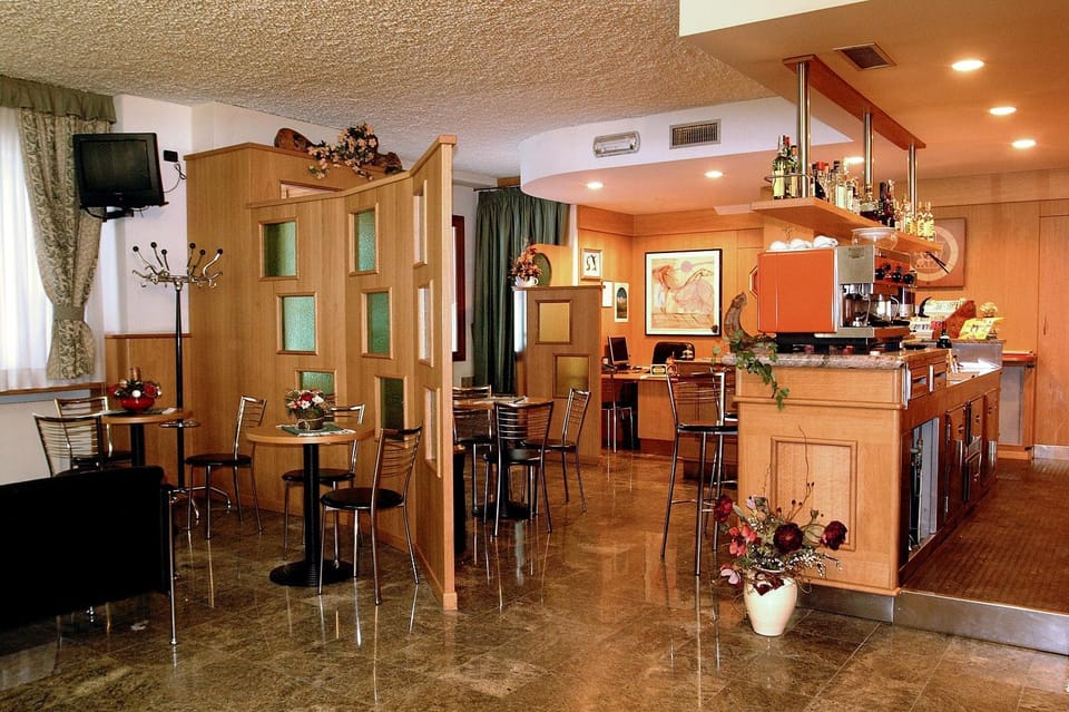 Lounge or bar